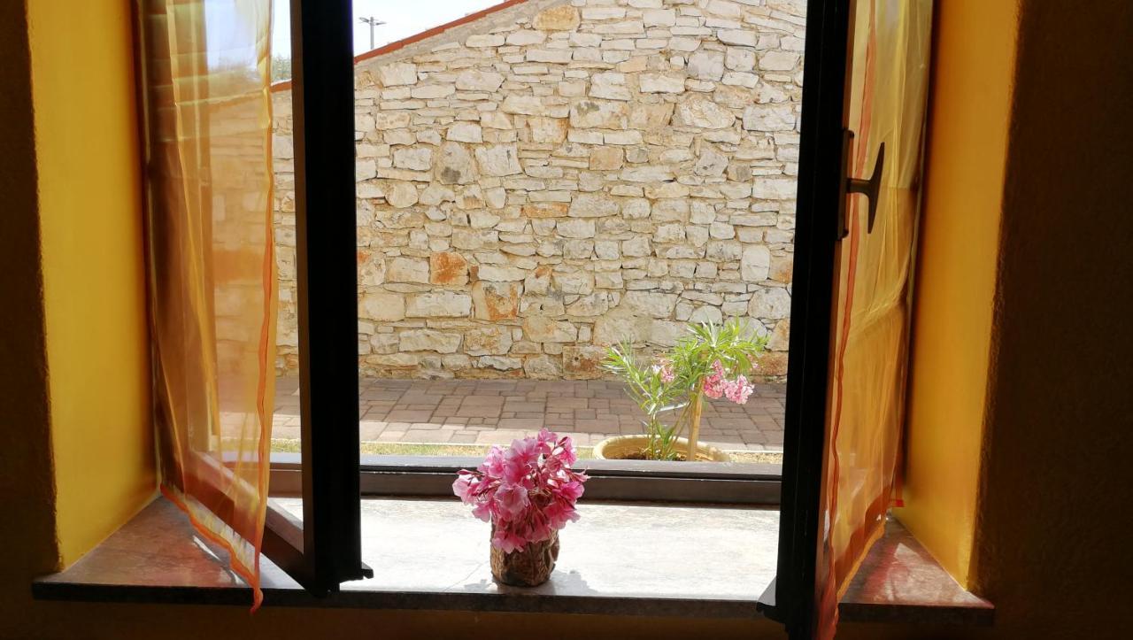 Moratto'S Apartments Umag Exterior photo
